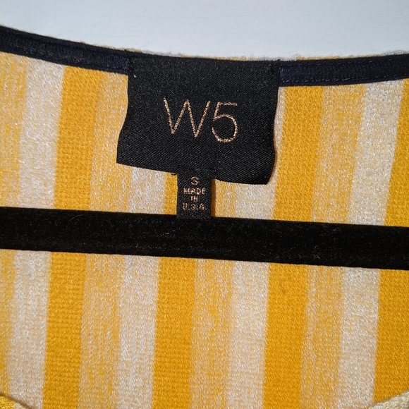 Yellow shirt ✨ - Picture 2 of 5